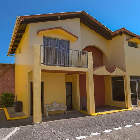 Villas Del Mar ลาเซย์บา ภายนอก รูปภาพ
